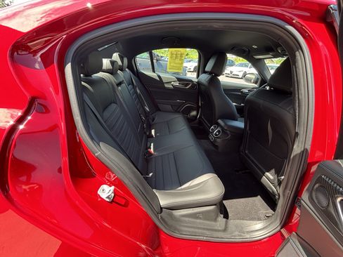 Certified 2023 Alfa Romeo Giulia Quadrifoglio RWD image 34