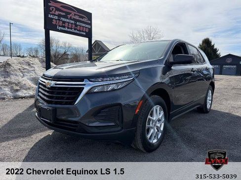 Used 2022 Chevrolet Equinox LS w/ LS Convenience Package image 1