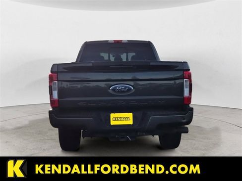 Used 2019 Ford F250 Lariat w/ Lariat Ultimate Package image 4