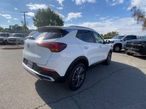 Used 2021 Buick Encore GX Select image 8