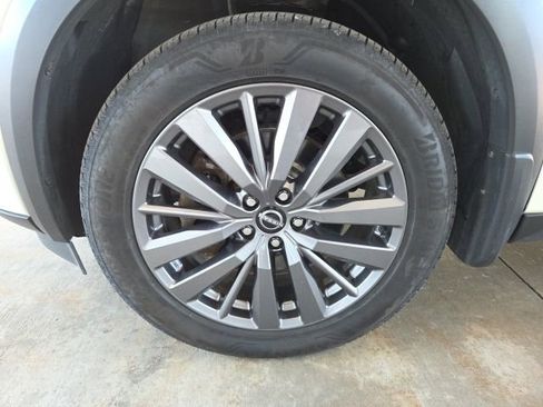 Used 2023 Nissan Pathfinder SL image 68