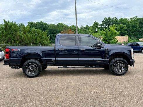Used 2024 Ford F250 Lariat w/ Sport Appearance Package AWD/4WD image 8