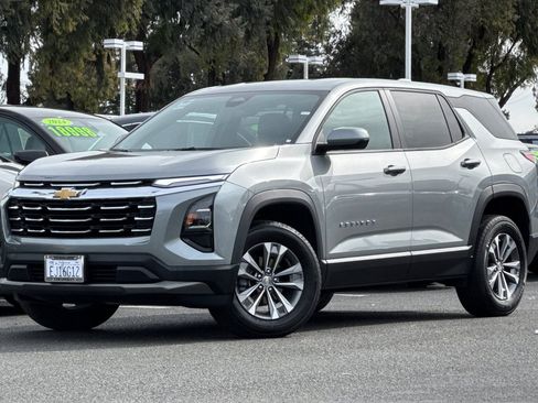 Used 2026 Chevrolet Equinox LT image 9