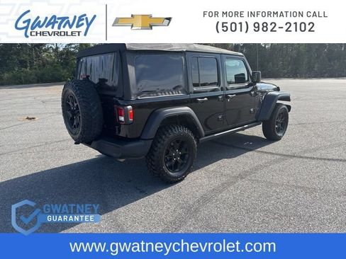 Used 2021 Jeep Wrangler Unlimited Sport AWD/4WD image 4