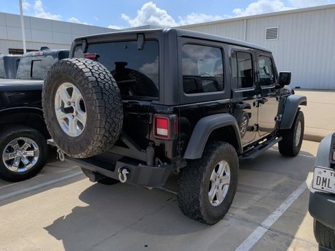 Used 2021 Jeep Wrangler Unlimited Sport AWD/4WD image 7