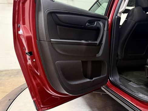 Used 2014 Chevrolet Traverse LT AWD/4WD image 16