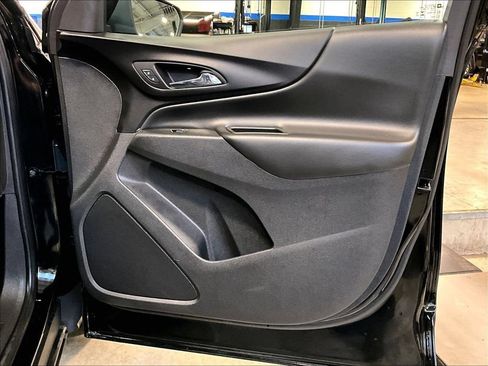 Used 2024 Chevrolet Equinox LT AWD/4WD image 12