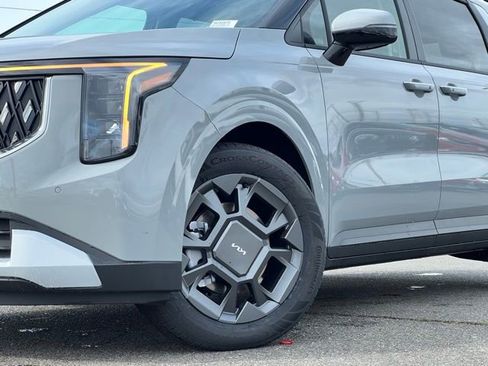 New 2026 Kia Carnival EX FWD image 2