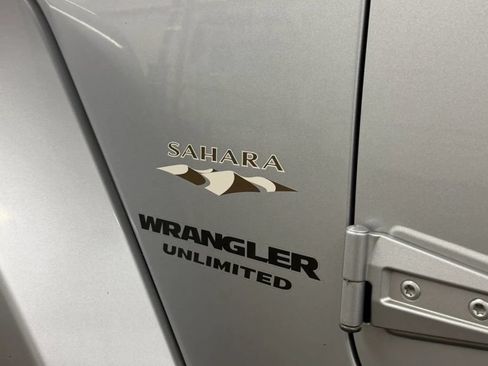 Used 2016 Jeep Wrangler Unlimited Sahara AWD/4WD image 20