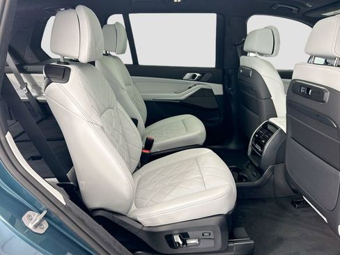 New 2026 BMW X7 xDrive40i AWD/4WD image 21