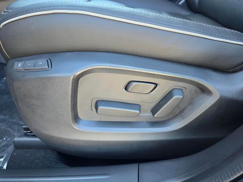 Used 2025 MAZDA CX-5 AWD 2.5 S w/ Premium Plus Pkg image 16