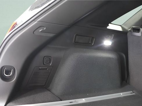 Used 2021 Cadillac XT5 Premium Luxury image 28