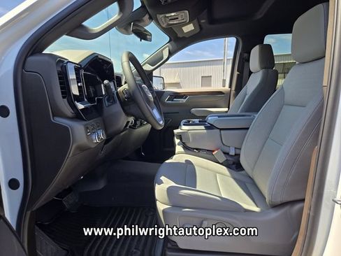 New 2026 GMC Sierra 1500 SLE w/ X31 Off-Road Package AWD/4WD image 9