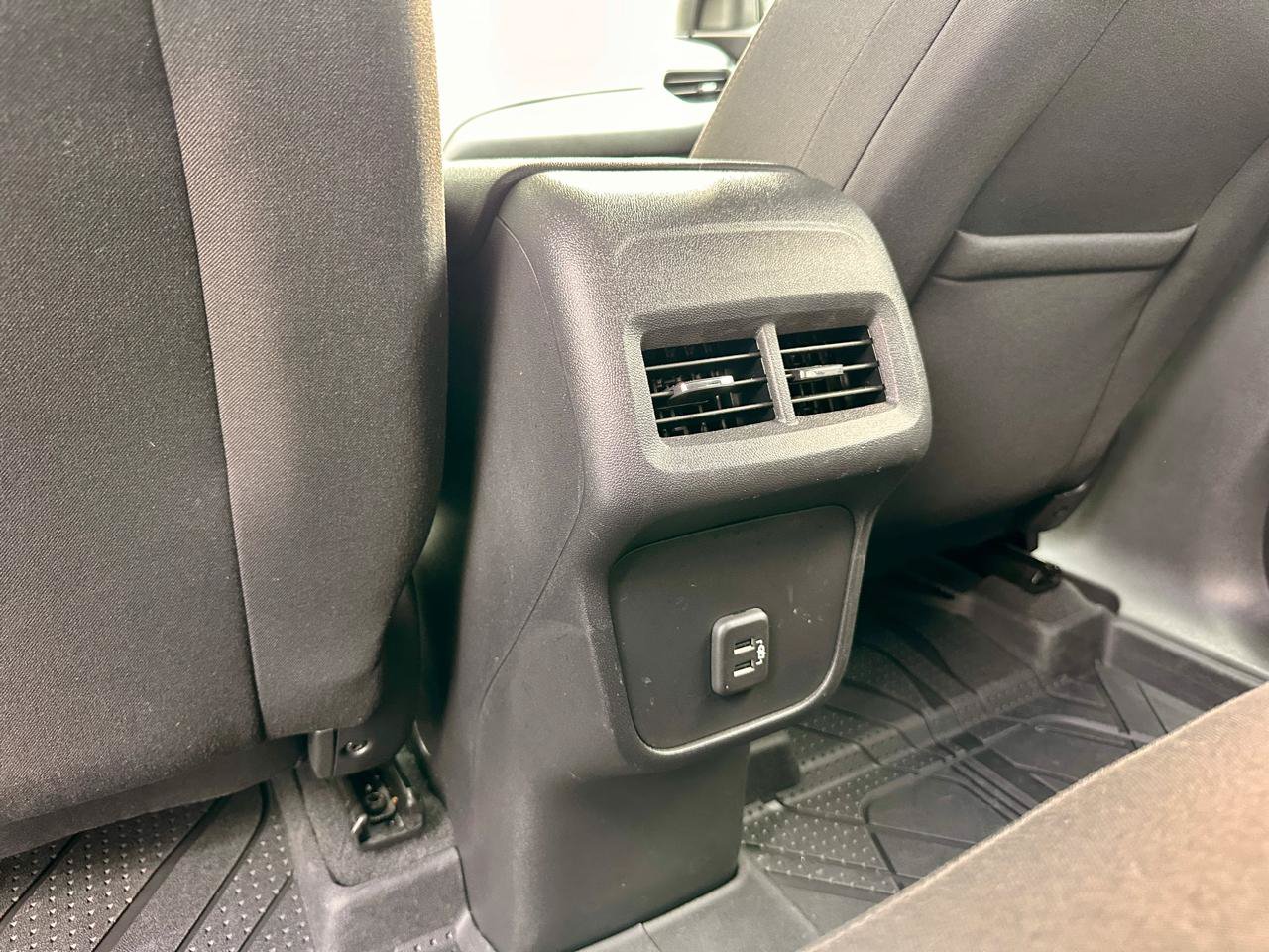 Used 2023 Chevrolet Equinox LS w/ LS Convenience Package AWD/4WD image 37