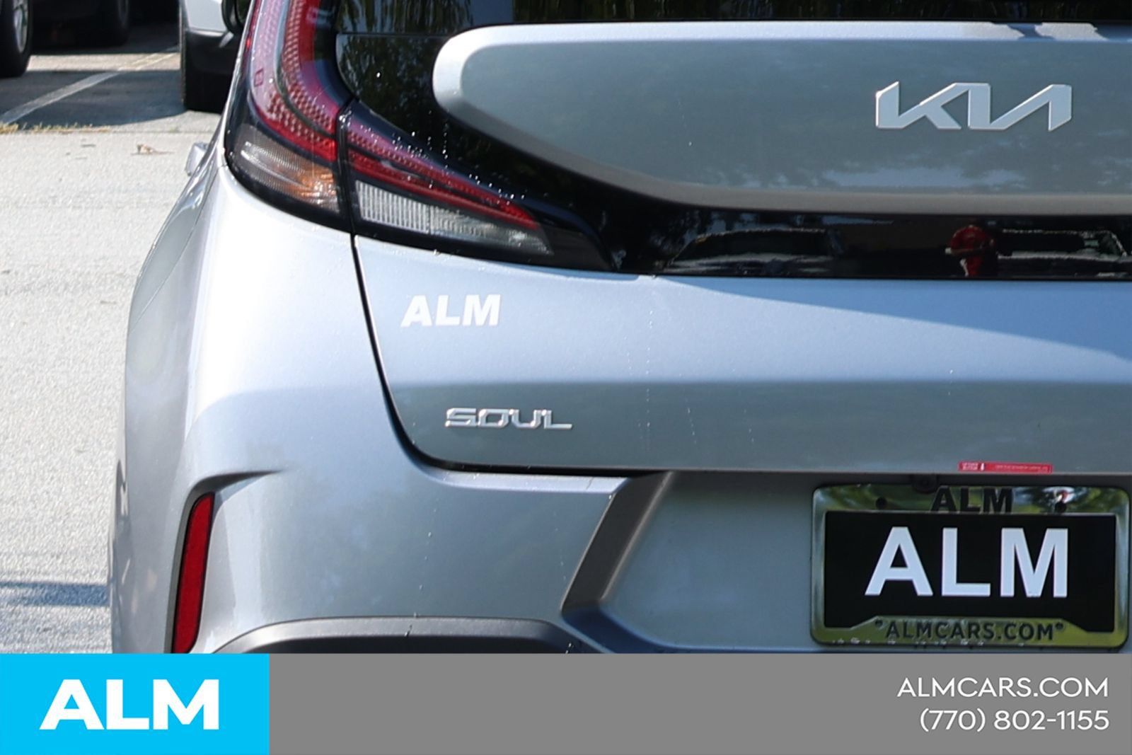 Used 2025 Kia Soul LX w/ LX Technology Package FWD image 13