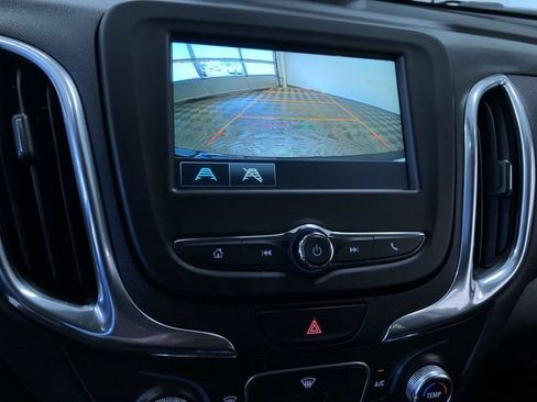 Used 2018 Chevrolet Equinox LT FWD image 28
