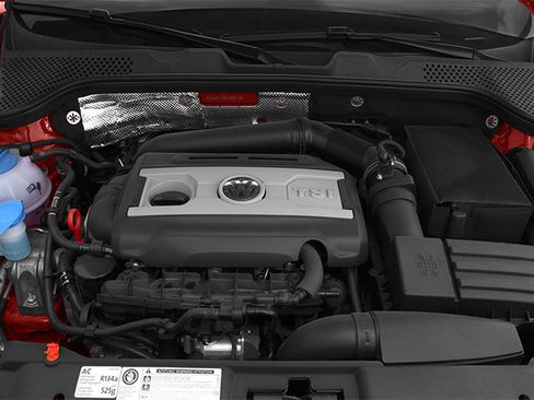 Used 2013 Volkswagen Beetle Turbo FWD image 13