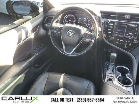 Used 2019 Toyota Camry XLE image 15
