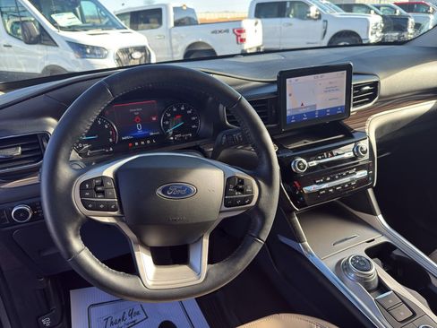 Certified 2023 Ford Explorer Limited w/ Equipment Group 301A image 9