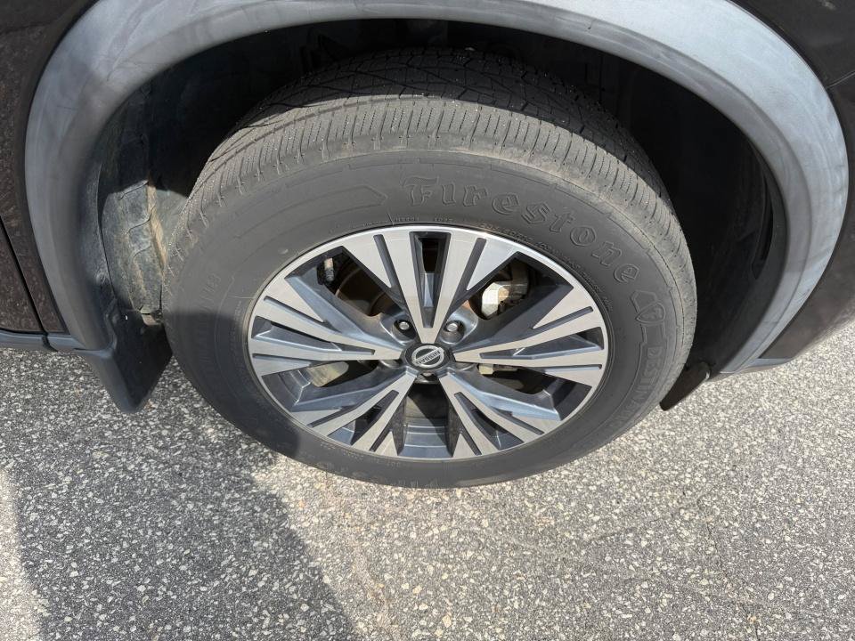 Used 2021 Nissan Rogue SV w/ Premium Package FWD image 25