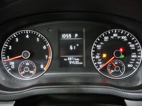 Used 2013 Volkswagen Passat 2.5 S image 15