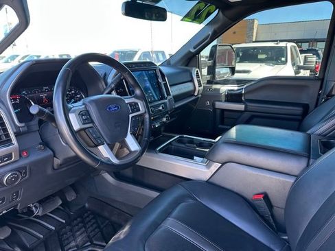 Used 2022 Ford F250 Platinum image 15