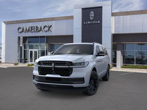 New 2025 Lincoln Navigator Reserve w/ Jet Appearance Package image 25