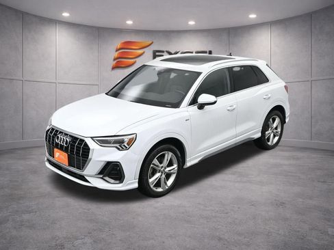 Used 2020 Audi Q3 2.0T Premium Plus w/ Premium Plus Package image 45