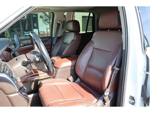 Used 2015 Chevrolet Tahoe LTZ RWD image 18