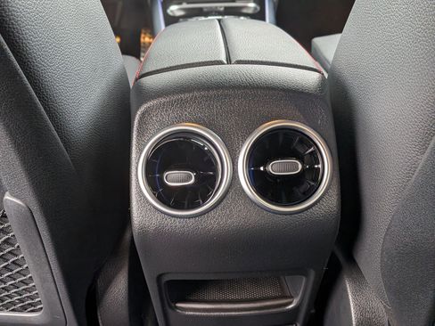 Certified 2025 Mercedes-Benz GLA 250 4MATIC image 30