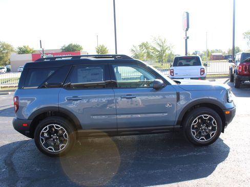 New 2025 Ford Bronco Sport Outer Banks w/ Outer Banks Tech Package+ image 6