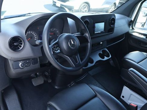 Used 2023 Mercedes-Benz Sprinter 2500 image 7