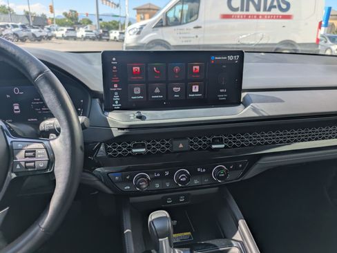 Used 2025 Honda Accord Touring image 28
