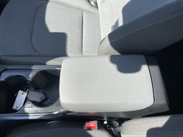 Used 2025 Kia K4 FWD image 26