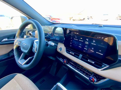 New 2026 Chevrolet Equinox ACTIV image 40