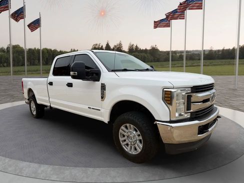 Used 2018 Ford F250 XLT w/ FX4 Off-Road Package image 7