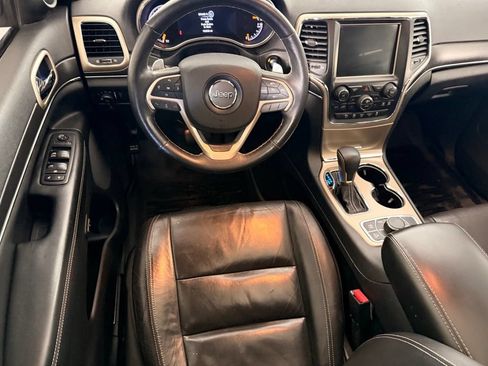 Used 2017 Jeep Grand Cherokee Limited AWD/4WD image 26