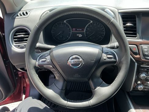 Used 2015 Nissan Pathfinder Platinum AWD/4WD image 12