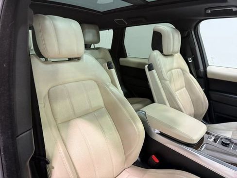 Used 2019 Land Rover Range Rover Sport HSE AWD/4WD image 27