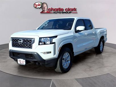 Used 2022 Nissan Frontier SV w/ Technology Package