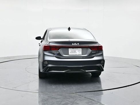 Used 2024 Kia Forte GT-Line w/ GT-Line Premium Package image 8