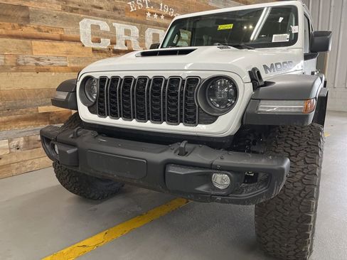 New 2026 Jeep Wrangler Moab image 15