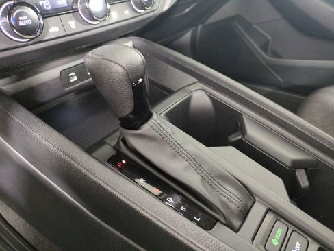 Certified 2023 Honda Accord LX image 25