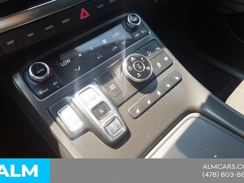 Used 2025 Hyundai Palisade Calligraphy AWD/4WD image 11