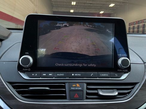 Used 2023 Nissan Altima 2.5 SV FWD image 31