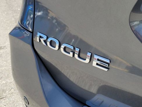 Used 2020 Nissan Rogue SL image 9