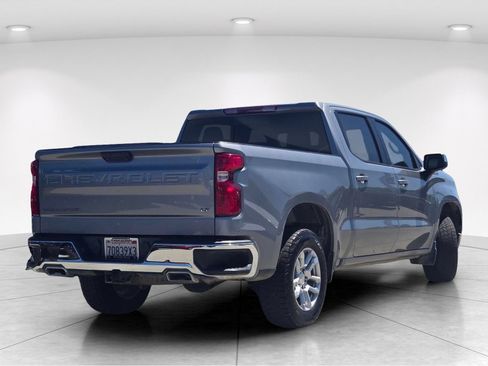Used 2023 Chevrolet Silverado 1500 LT w/ Z71 Off-Road Package AWD/4WD image 3
