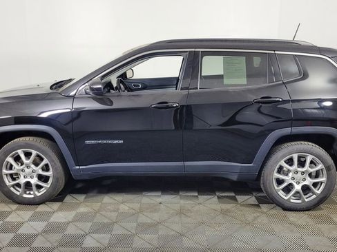 Used 2022 Jeep Compass Latitude image 4