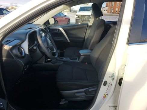 Used 2015 Toyota RAV4 LE image 11
