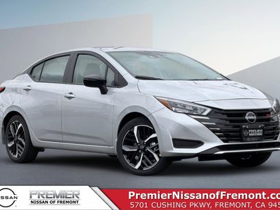 New 2025 Nissan Versa SR w/ Trunk Package